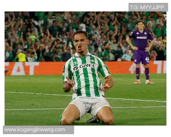 足球明星经典滑跪庆祝瞬间解析与背后故事分享